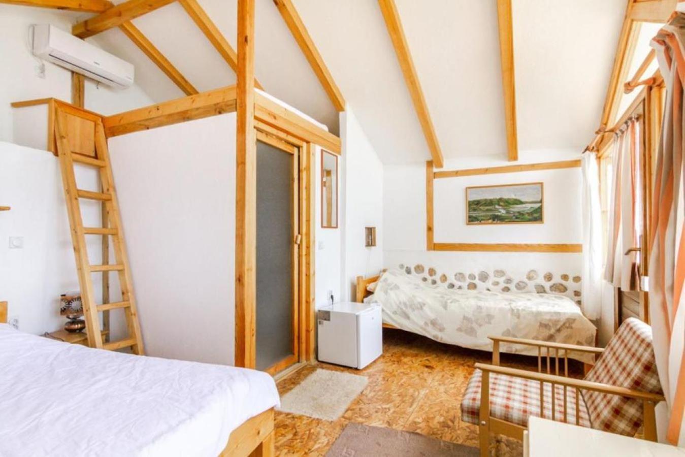 Robinson Sunset Guest House Lagadin Luaran gambar